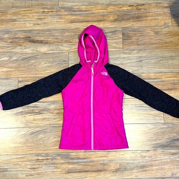 North Face Girls Jacket. Pink and Gray. Medium 10/12. Excellent condition! EUC - Picture 1 of 5